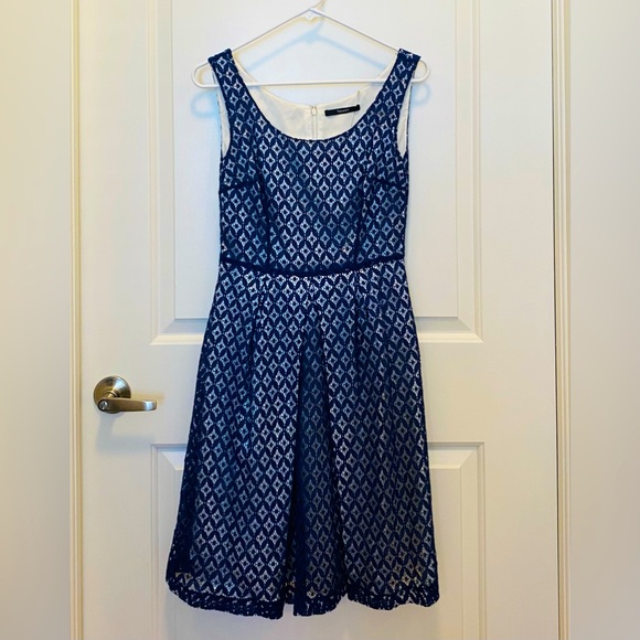 NWT Tahari A-line dress - tatted lace (6) - Picture 2 of 12